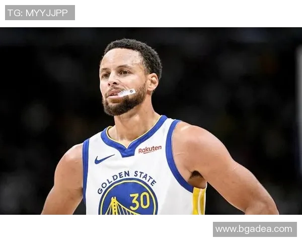 解说：勇士进步确实靠库里变异 他今天各种拿文班当瞄准镜&真挺累